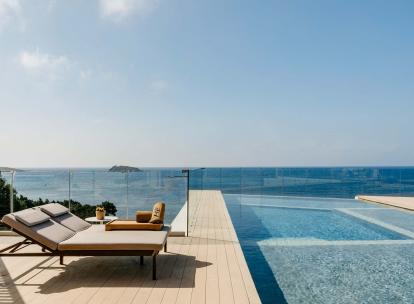 ME Ibiza, un balcon 5 étoiles sur la mer Méditerranée 