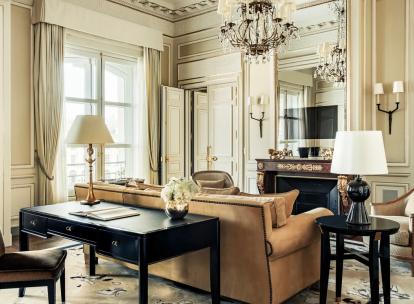 De Giorgio Armani à Karl Lagerfeld, les plus beaux hôtels imaginés par des créateurs de mode