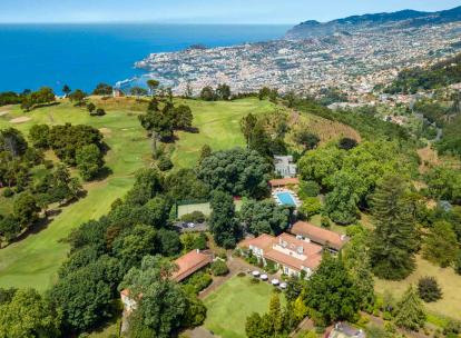 Casa Velha do Palheiro : une grande dame dans un jardin à Madère