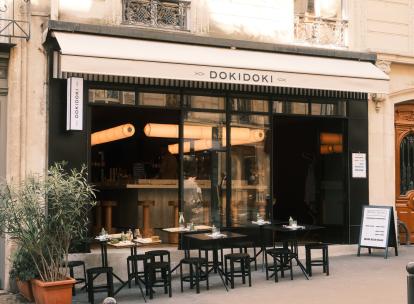 Doki Doki : Le comptoir à handrolls qui roule très fort