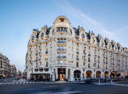 Les grands hôtels de Paris : 5 adresses mythiques à connaître dans la capitale