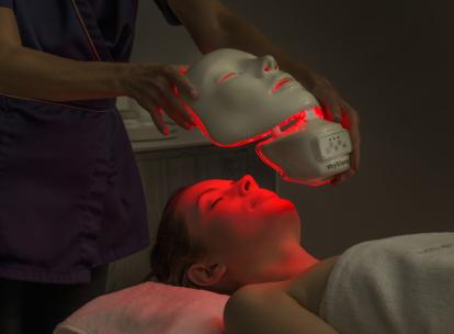 Cinq spas où tester des soins avec masque LED