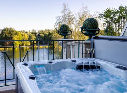 Les plus belles suites et chambres d'hôtel avec jacuzzi privatif