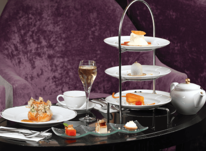 Un « Spa & Tea Time » royal au Waldorf Astoria Versailles 