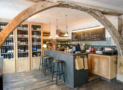 Paris : les 14 meilleurs bars à vins naturels (et caves à manger) 
