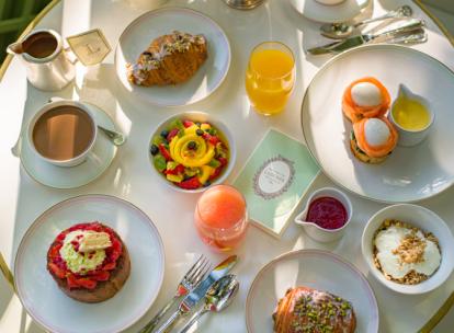 Ladurée, le brunch parisien feutré