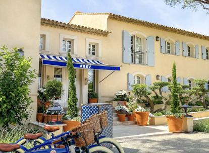 A Saint-Tropez, Arev décroche une Clef Michelin et rejoint The Leading Hotels of the World A Saint-Tropez, Arev décroche une Clef Michelin et rejoint The Leading Hotels of the World
