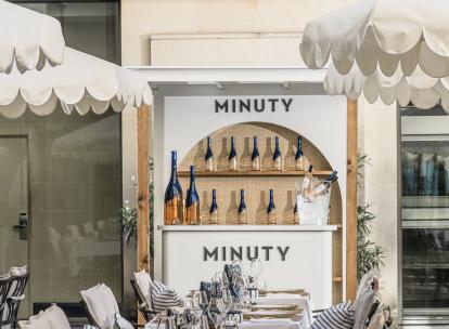 À Paris, l’Hôtel du Collectionneur fait souffler un vent de Saint-Tropez