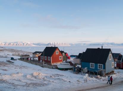 Qaanaaq ou la nouvelle Thulé : chez les Inughuit du Nord-Groenland