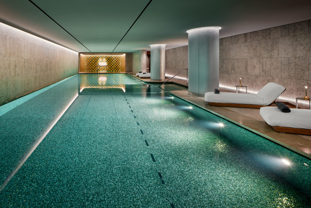 Derrière les portes du Bvlgari Hôtel Paris, le spa déploie une vision luxueuse du bien-être, où l’espace et les matières jouent le premier rôle. Avec l’arrivée de Seed to Skin, la maison renforce son ancrage italien. Immersion dans l’un des spas de palace les plus aboutis de la capitale.