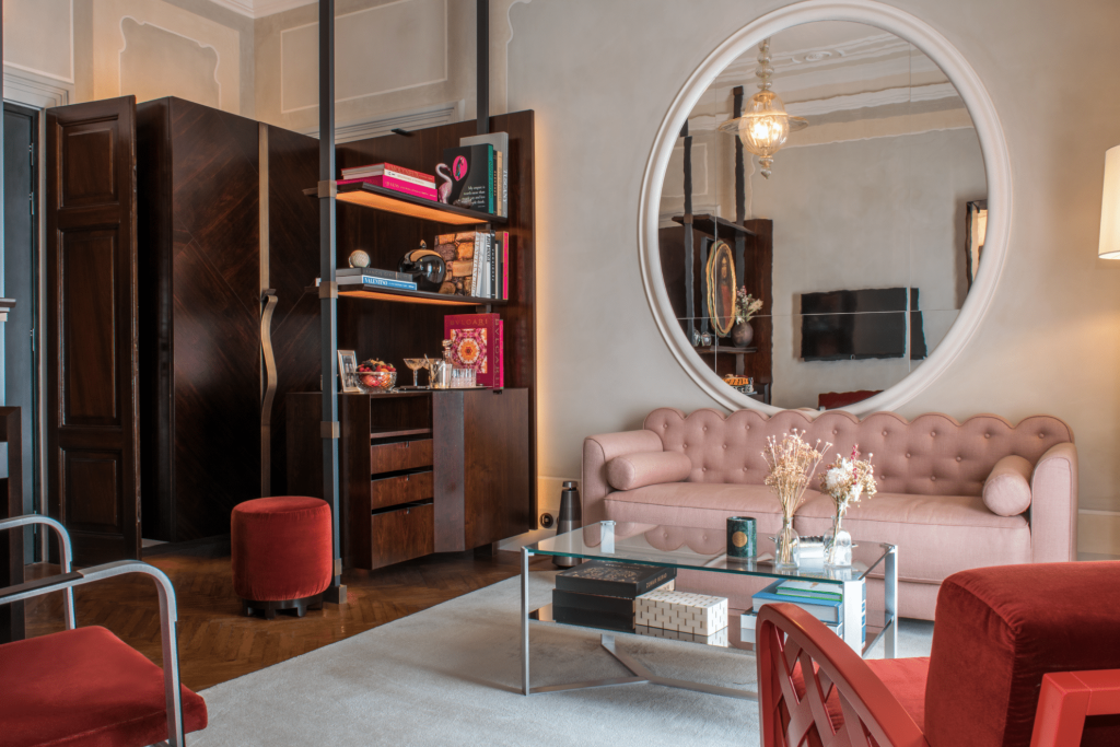 Quels sont les meilleurs hôtels de Venise ? La Sérénissime, destination historique et incontournable, compte des centaines d'adresses. Nous avons sélectionné 15 des plus beaux hôtels de Venise, 4 et 5 étoiles, du boutique-hôtel branché au palais intimiste en passant par les grands hôtels de légende. 