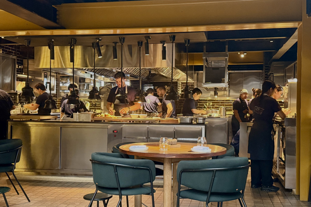 De retour de Colombie où le restaurant El Chato vient d’être sacré Meilleur restaurant d‘Amérique du sud, alors que Celele, la table réputée de Carthagène-des-Indes, prend la cinquième place, Yonder vous livre son avis sur ces classements continentaux qui défraient la chronique. Aujourd’hui, la première partie consacrée au restaurant El Chato, à Bogota.

