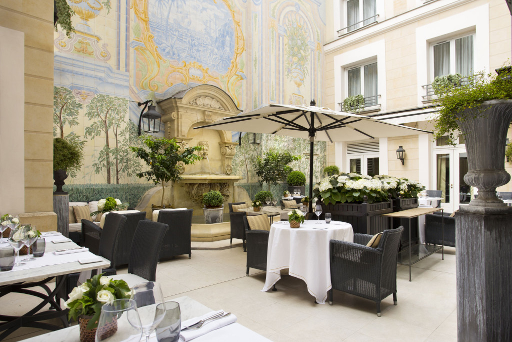 En plein cœur de Paris, l'Assaggio est un restaurant italien gastronomique et romantique qui réunit pâtes fraîches piémontaises et cuisine italienne haut de gamme dans une cour secrète. Une référence parmi les restaurants italiens à Paris.