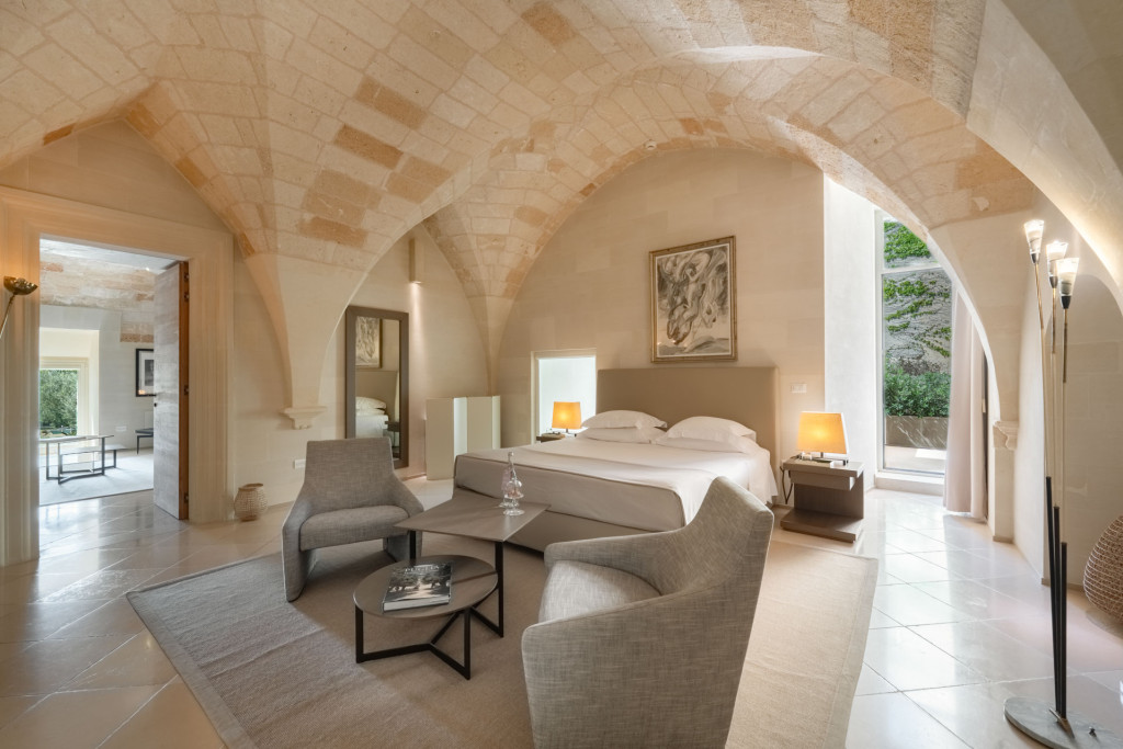 Des masseries confidentielles aux palais historiques de Lecce, notre sélection des plus beaux hôtels des Pouilles pour un séjour d'exception dans le sud de l'Italie.