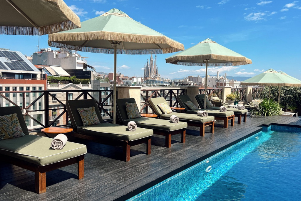 À Barcelone, le choix ne manque pas pour célébrer un mariage. Palace historique, hôtel contemporain face au port, adresse design perchée au-dessus de la ville… chaque lieu propose une ambiance très différente. Cinq hôtels pour se marier à Barcelone, chacun avec son style.