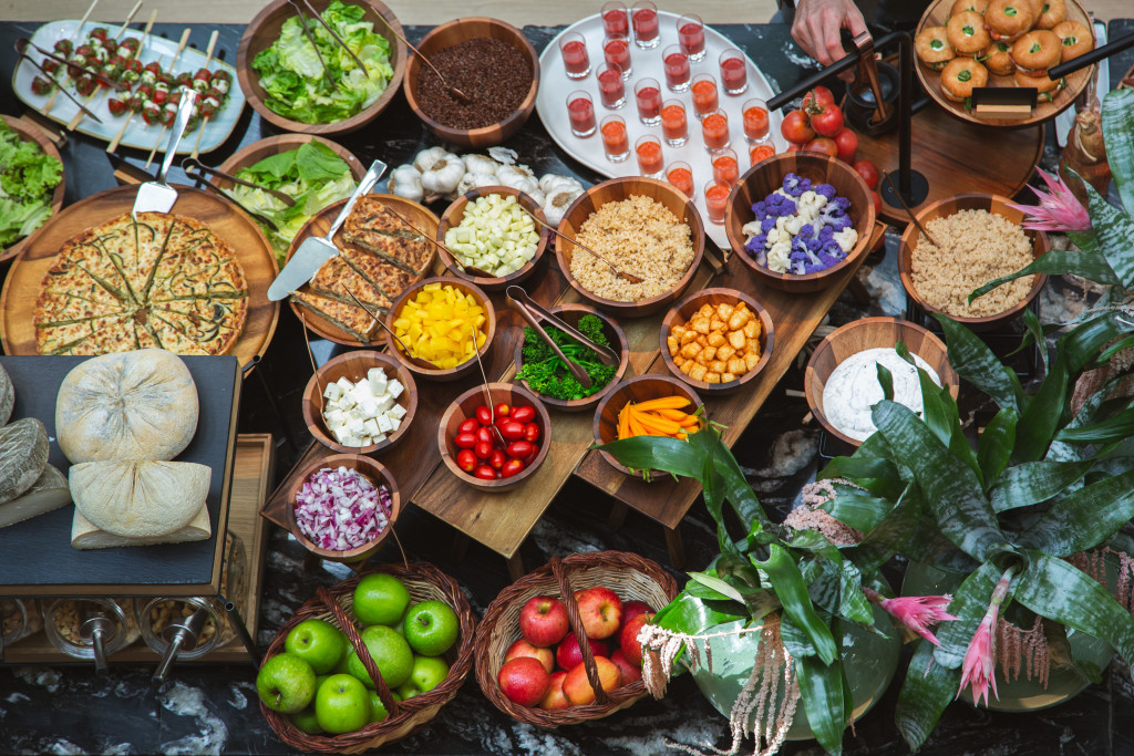 Adeptes du desayuno tardif ? Veggie, yankee, mexicain… voici cinq brunchs à Barcelone qui donnent envie de s’éterniser jusqu’au goûter. 