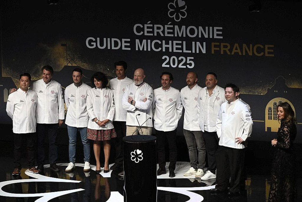 Lieu, enjeux, favoris et outsiders, à une semaine de la cérémonie du Guide Michelin 2026 France qui se tiendra le 16 mars à Monaco, Yonder prend les paris (et des risques) pour vous donner son avis sur ce à quoi pourrait bien ressembler une partie de la photo finish du nouveau Guide Rouge. 