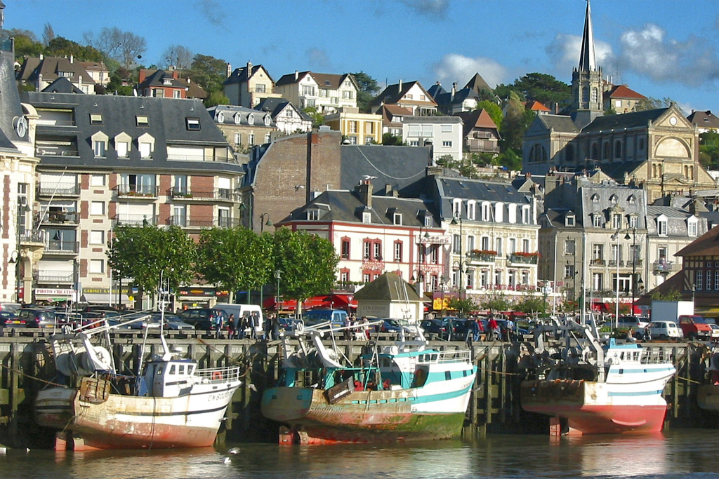 Un week-end en Normandie se transforme volontiers en parenthèse épicurienne, où l’on s’offre du beau, du bon et du vrai. Voici huit expériences soigneusement choisies et un brin confidentielles pour savourer la région comme un esthète.