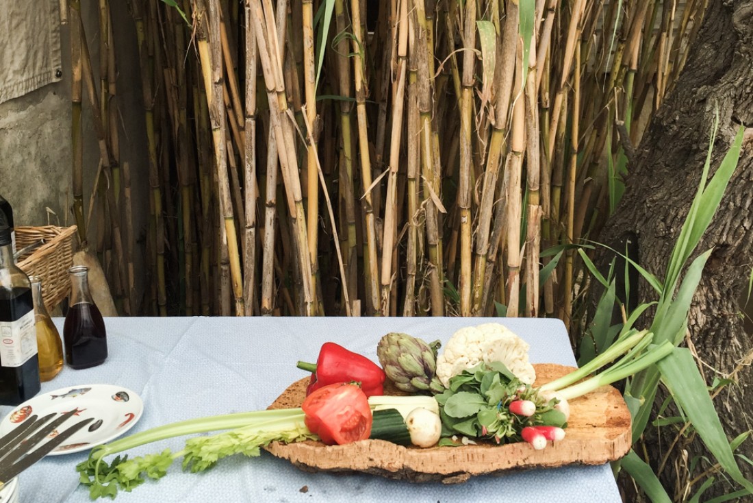 Au Club 55, les légumes du potager bio de Patrice de Colmont, le maître des lieux| © Yonder.fr