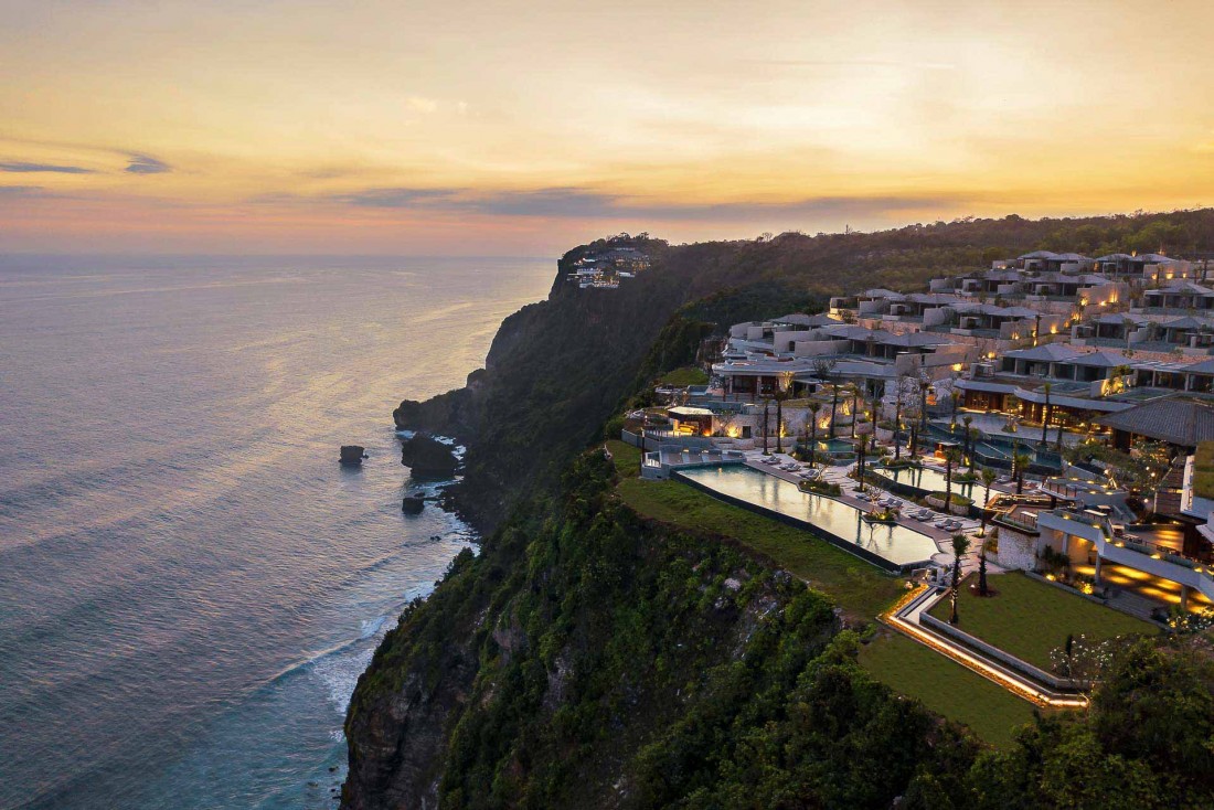 La beauté de la nature et la sensation d’isolement font de ce resort l’endroit idéal où se retirer pour des vacances calmes et sereines.