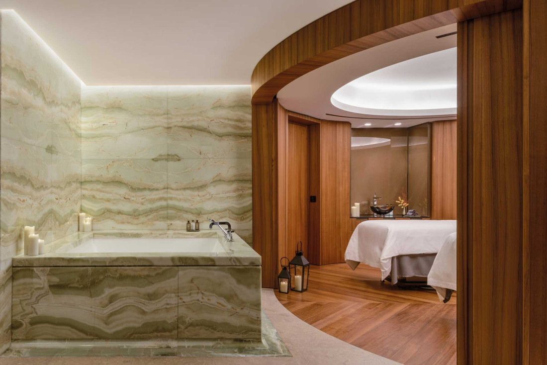 Parmi les plus beaux palaces de Paris © Bulgari Paris