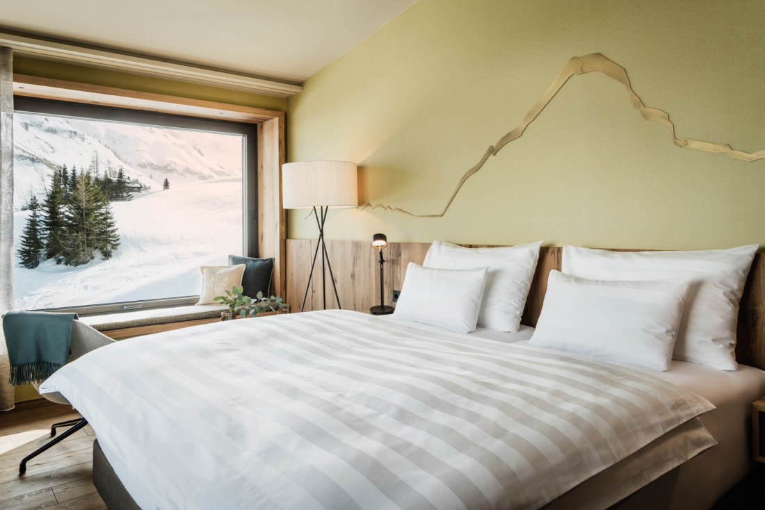 Face à la nature enneigée, les chambres du Berghotel Biberkopf © Michael Kreyer