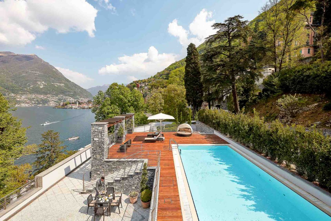 Terrasse avec piscine privée de la suite présidentielle © DR