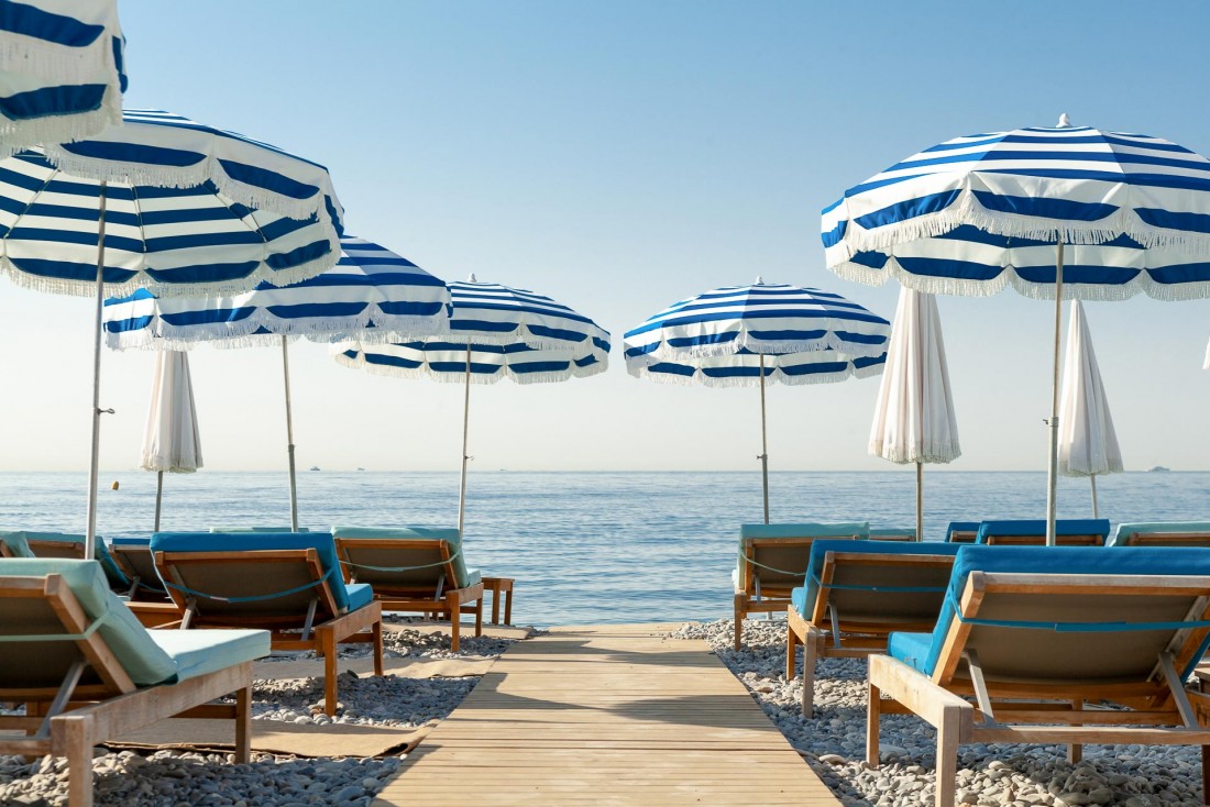 L’Amour à la plage, la plage privée de l’Hôtel Amour Nice installée au numéro 47 de la Promenade des Anglais © DR