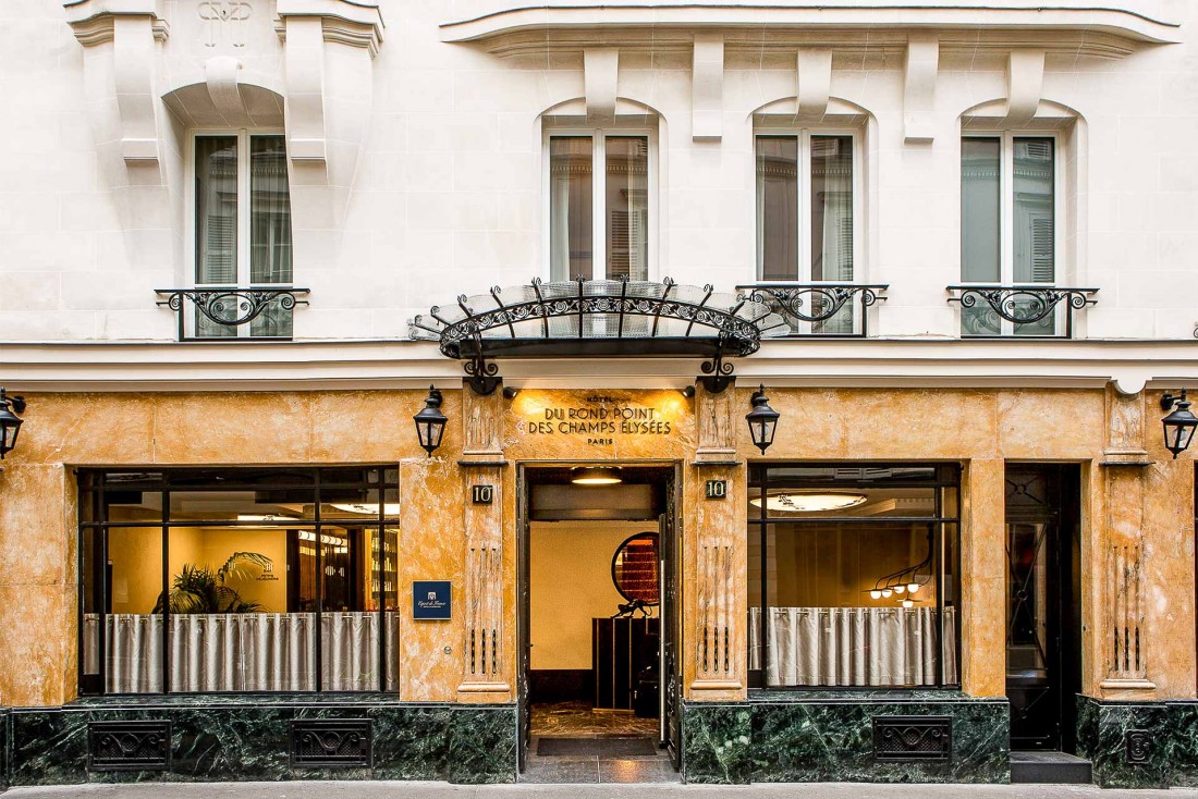 La façade en marbre et en pierre de taille du nouvel Hôtel du Rond-Point des Champs-Elysées © DR