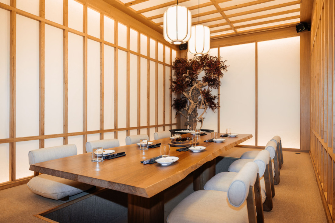 Notre avis sur la cérémonie de la découpe du thon chez Uni, nouveau restaurant japonais parisien © Cyrielle Giot