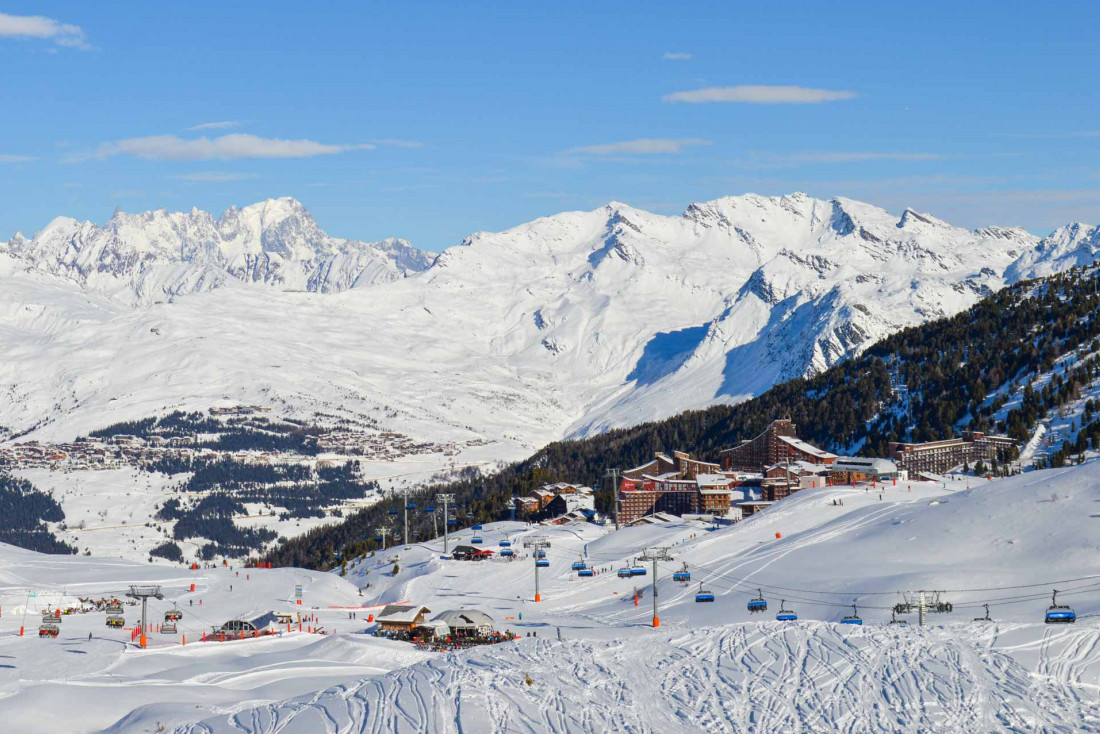 Arc 2000 avec vue sur le Mont Blanc © YONDER.fr/PG