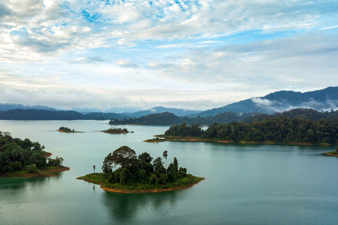 Le lac de Kenyir et ses centaines de méandres et d'îles © AdobeStock Elinnur