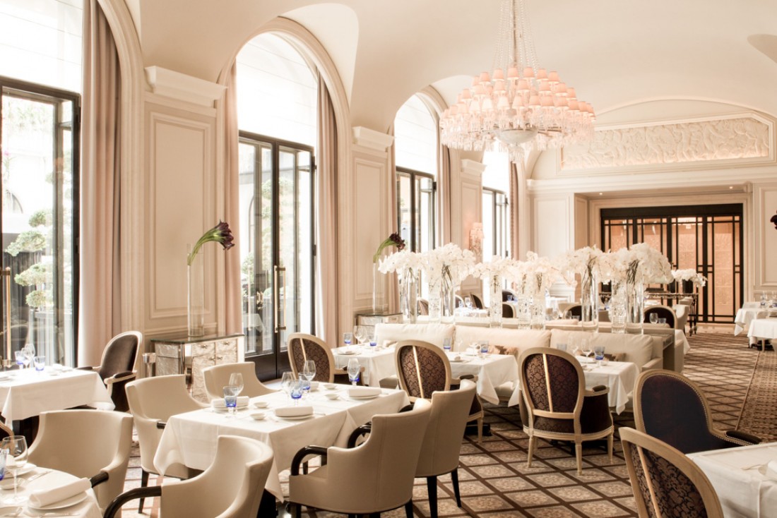 Le George, l'une des plus belles salles de restaurant de Paris, au coeur du Four Seasons George V © Le George / Four Seasons George V