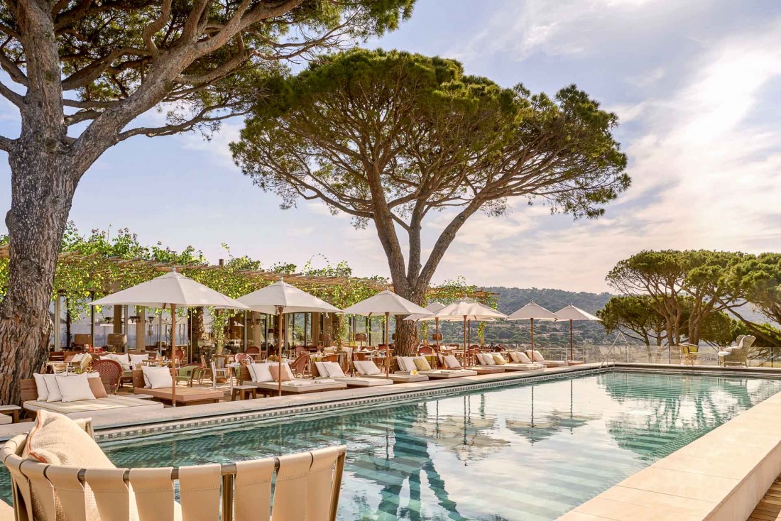 L'hôtel Lily of the Valley, parmi les derniers-nés des 5-étoiles de la Côte d'Azur, offre le luxe d'une piscine chauffée de 25 mètres © DR