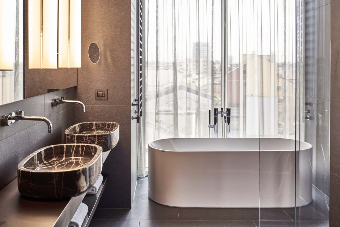 À l'intérieur de The VIU Suite, la suite la plus prestigieuse de l'Hotel VIU Milan © Hotel VIU