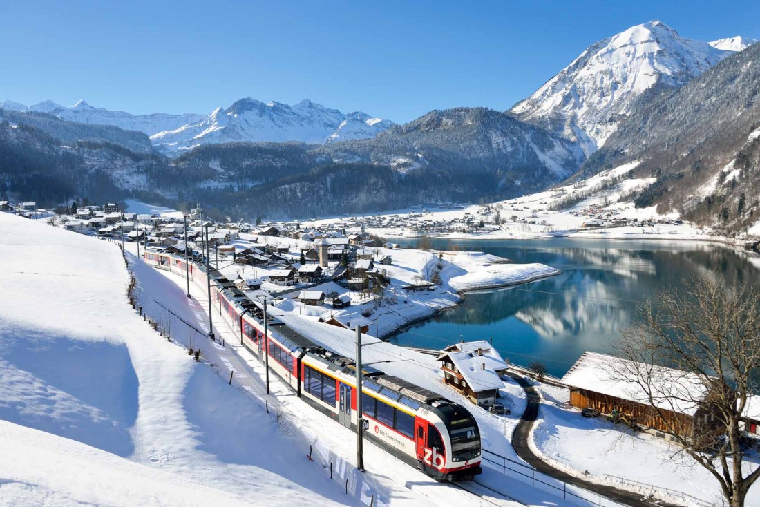 Décor idyllique autour du train Luzern – Interlaken Express © Switzerland Tourism