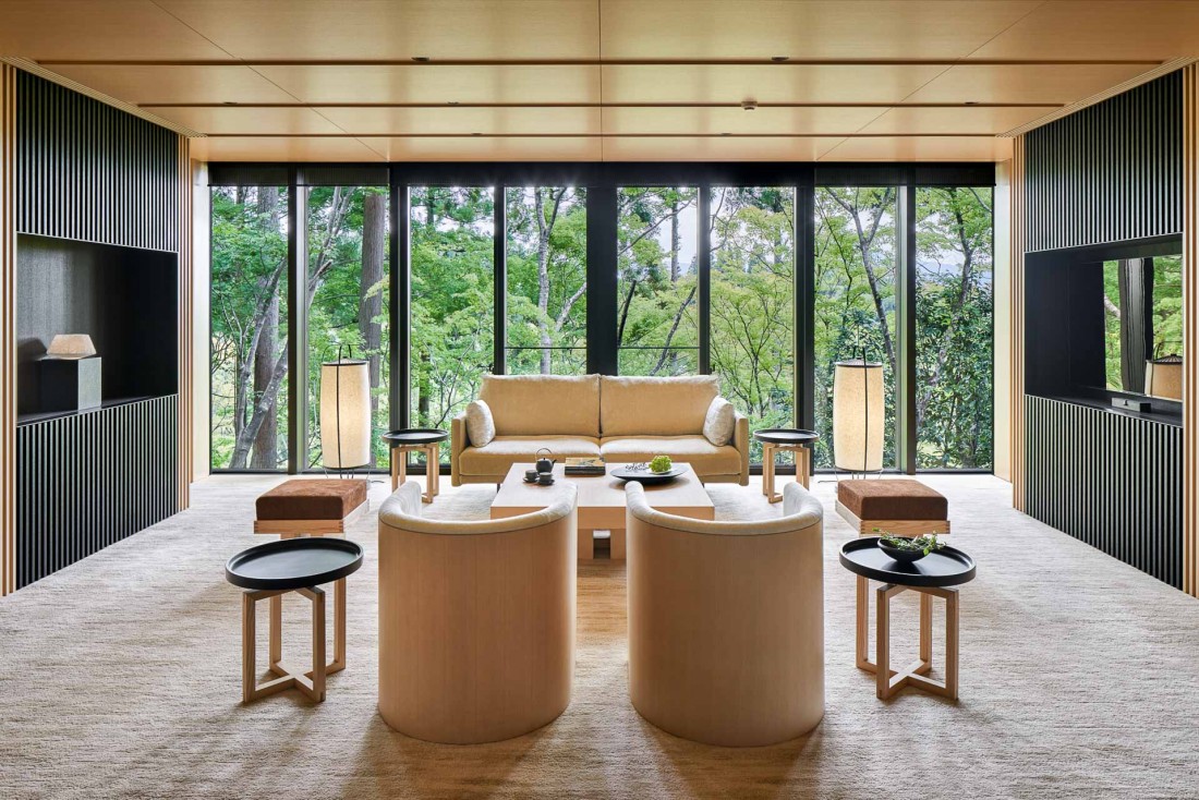 Le Washigamine Pavilion est le fleuron de l'Aman Kyoto : 240 mètres carrés, 2 chambres et des vues spectaculaires sur la nature environnante © Aman 