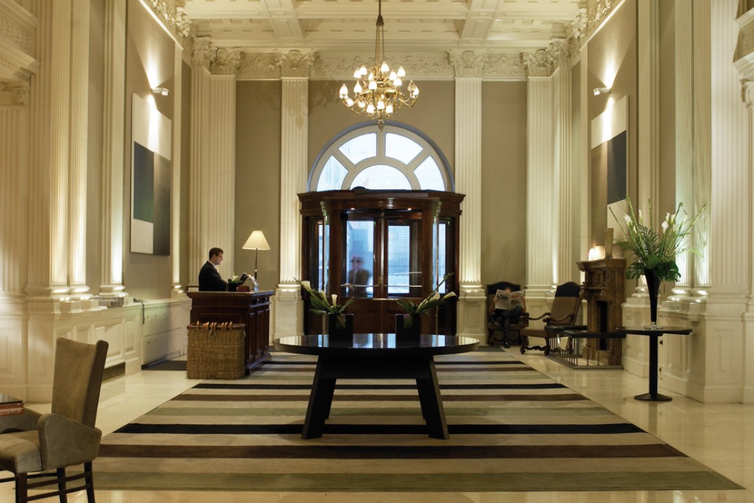 Le chaleureux lobby du Balmoral © Rocco Forte Hotel