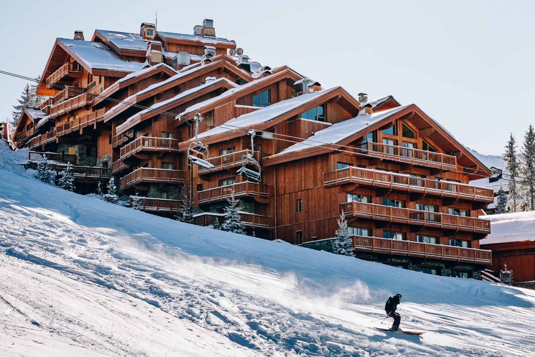 Le Coucou déploie toute sa surface (répartie sur 10 niveaux) à flanc de montagne © Jérôme Galland