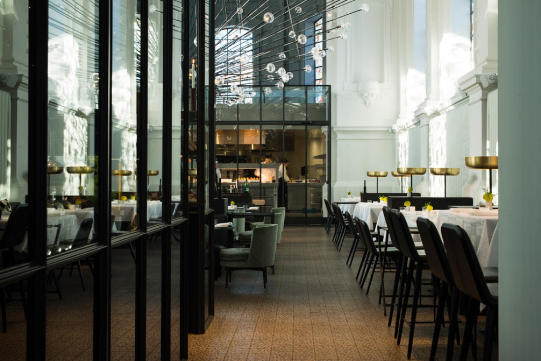 À l'intérieur de The Jane, LE restaurant le plus tendance d'Anvers, installé dans une ancienne chapelle © The Jane 