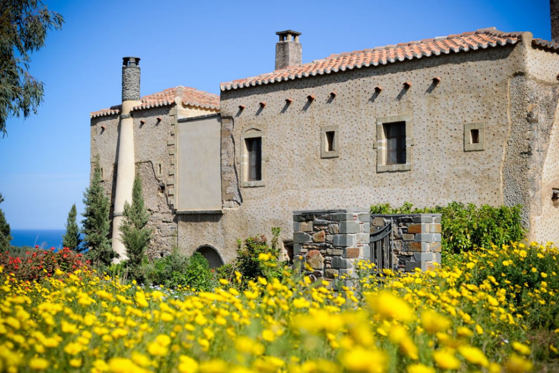 Bienvenue au Kinsterna Hotel, établissement installé dans un ancien manoir byzantin du XIIIe siècle © Kinsterna