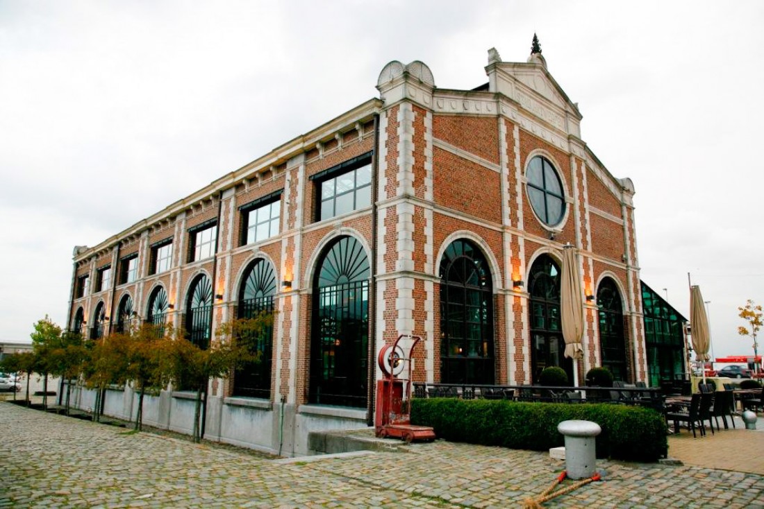 Le restaurant Het Pomphuis installé dans une ancienne station de pompage du quartier Eilandje © Visit Antwerpen 