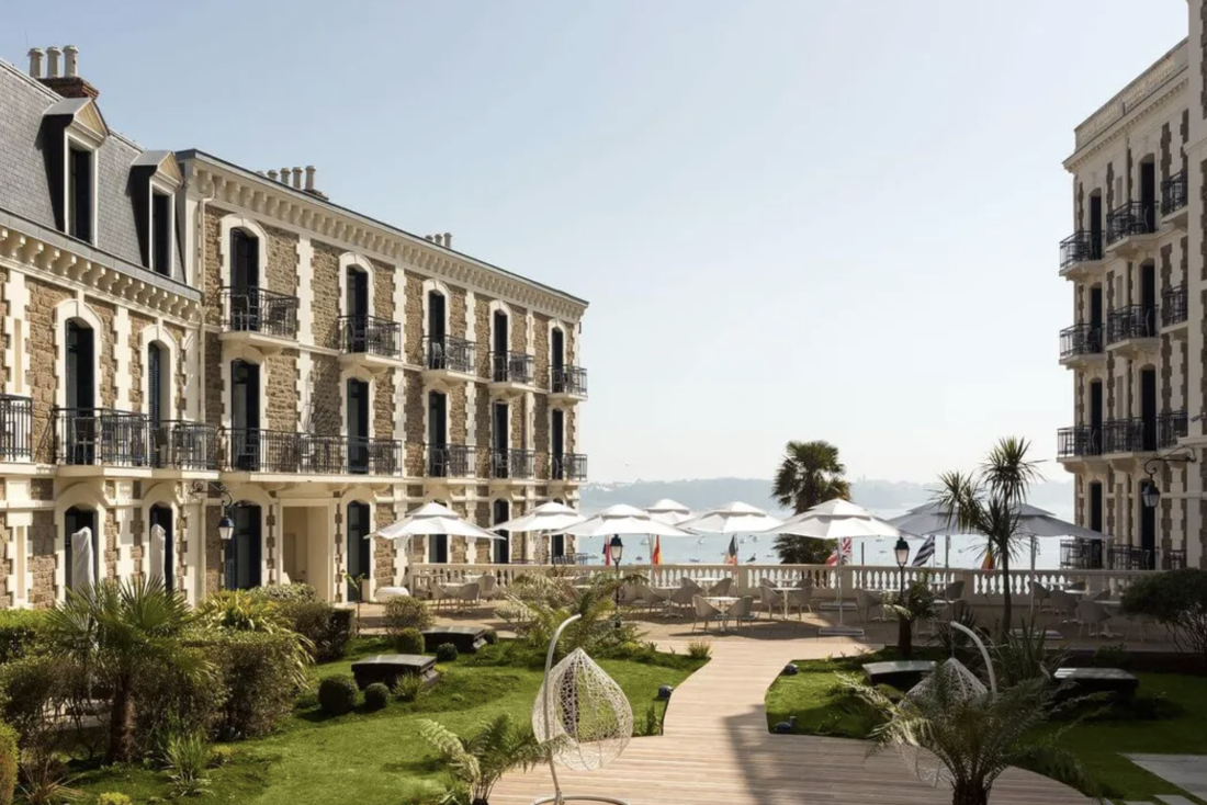 Un hôtel parfait en Bretagne pour un séjour en amoureux © Hôtel Barrière Le Grand Hôtel de Dinard 