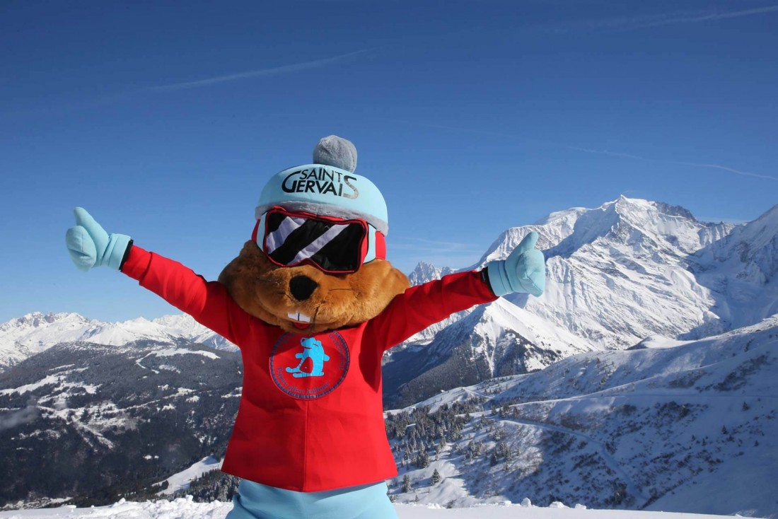 Charlotte la Marmotte, la mascotte de Saint-Gervais Mont-Blanc, adulée des enfants ! © Pascal Deloche