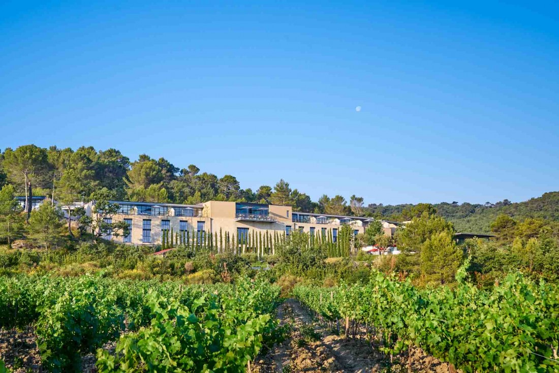 Le Château La Coste entouré d'un vignoble de 125 hectares cultivés en biodynamie © Richard Haughton