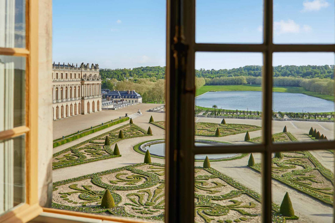 Signé de la très exclusive collection Airelles, Le Grand Contrôle est le premier hôtel situé dans l'enceinte du Château de Versailles © Renee Kemps