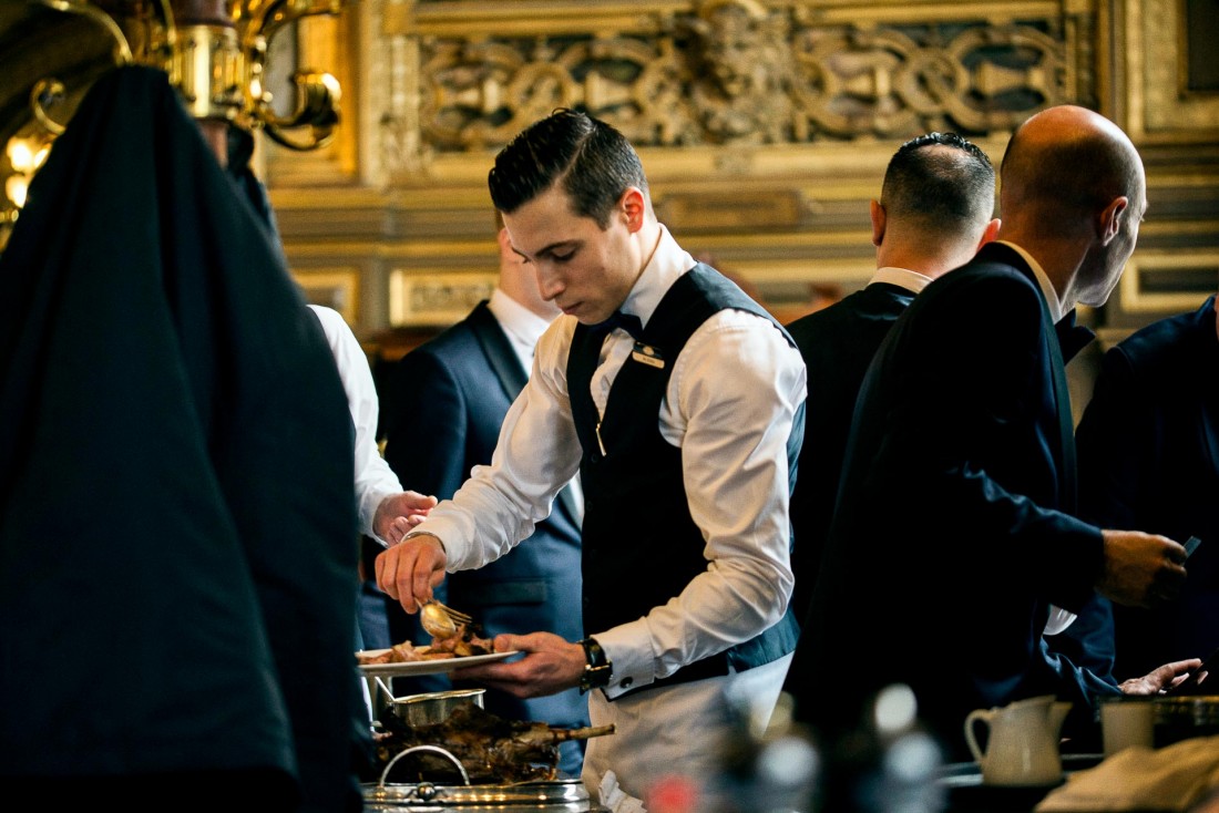 Le Train Bleu : service en salle © Pierre Lucet Penato