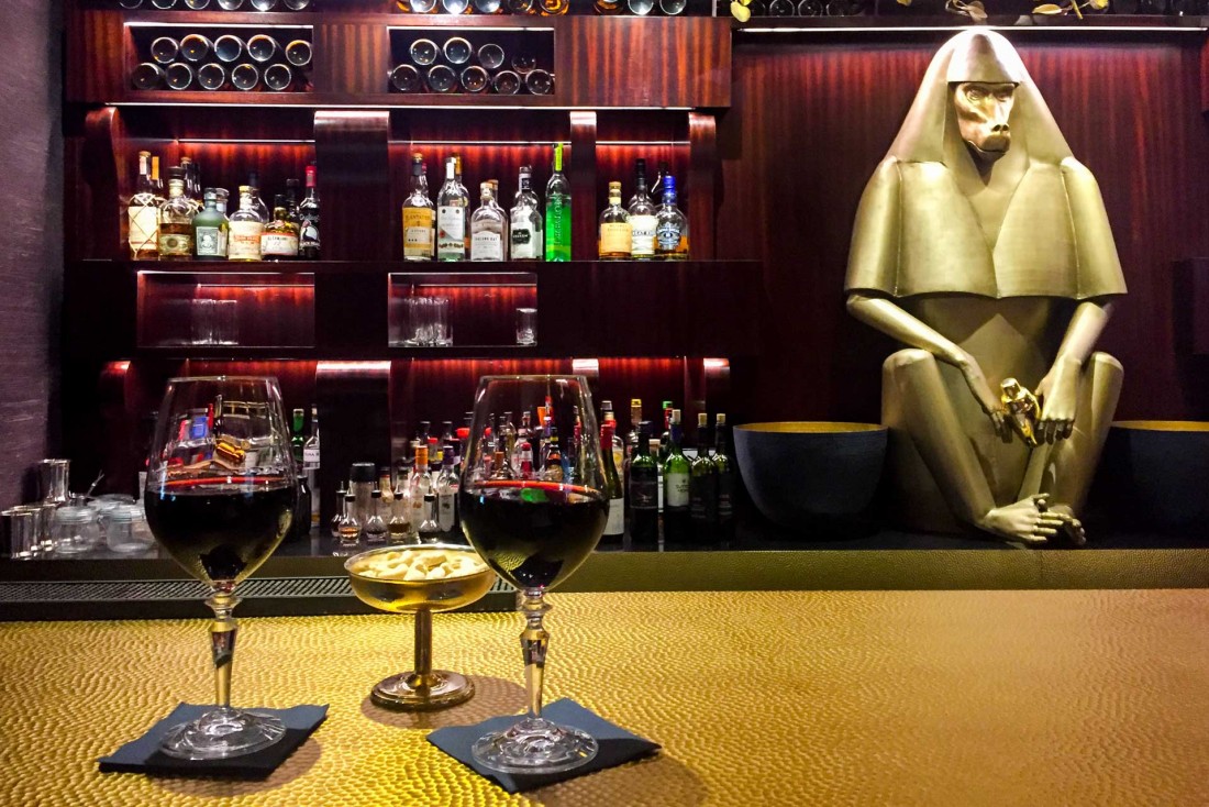 Le bar de l'hôtel, où siroter un bon verre de vin italien © Constance Lugger