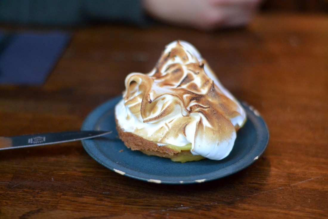 Tarte à l’orange meringuée © Mélissa Leroux