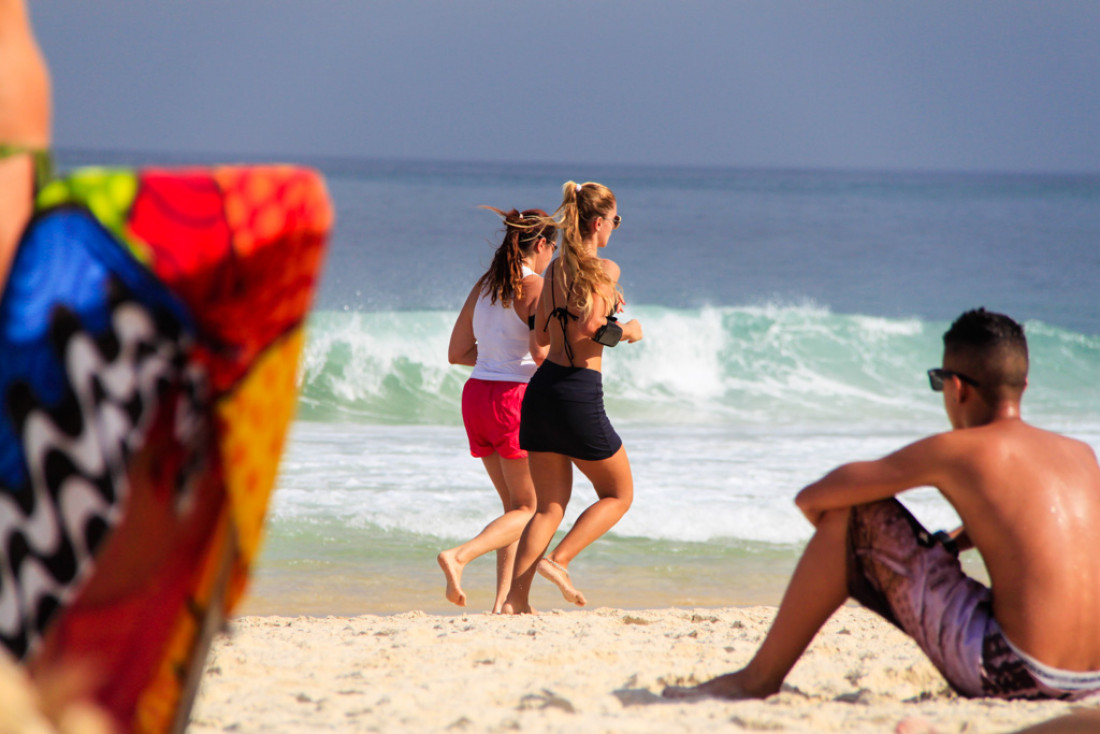 Running sur la plage d’Ipanema | © Cédric Aubert